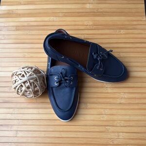 AEROSOLES Navy Boat Shoes Women's Loafer Size 9.5M
